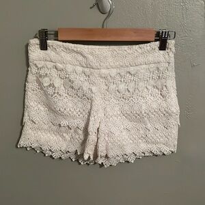 LOFT ivory riviera short